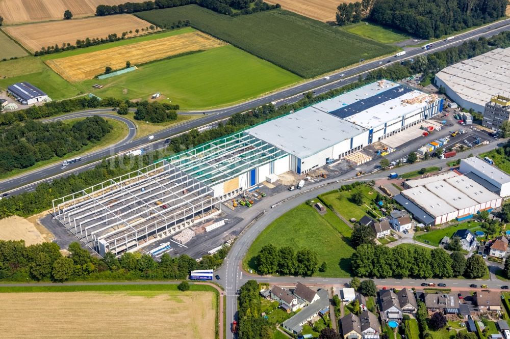 Luftaufnahme Bönen - Neubau- Baustelle Einrichtungshaus - Möbelmarkt und Logistikzentrum Poco an der Rudolf-Diesel-Straße in Bönen im Bundesland Nordrhein-Westfalen, Deutschland