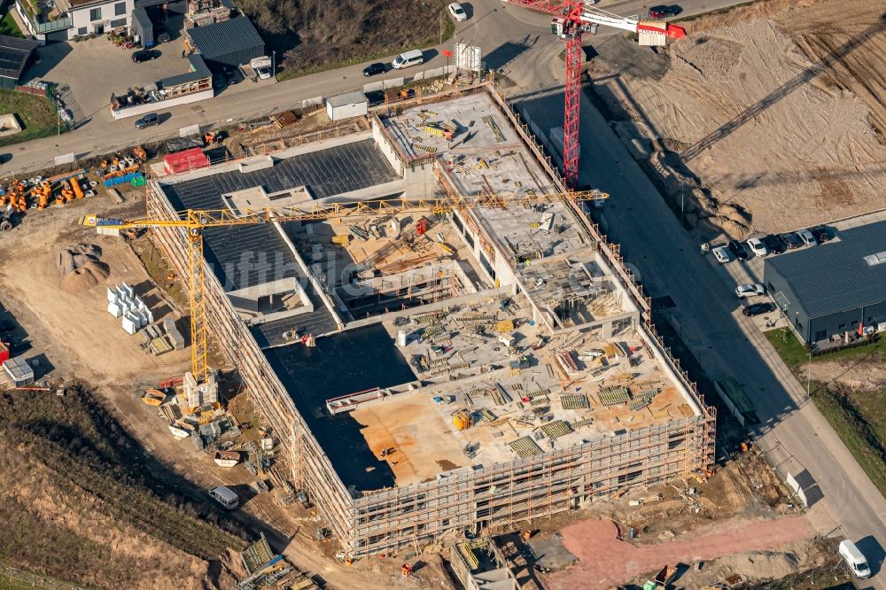 Emmendingen von oben - Neubau- Baustelle der Firma Sutter Medizintechnik in Emmendingen im Bundesland Baden-Württemberg, Deutschland