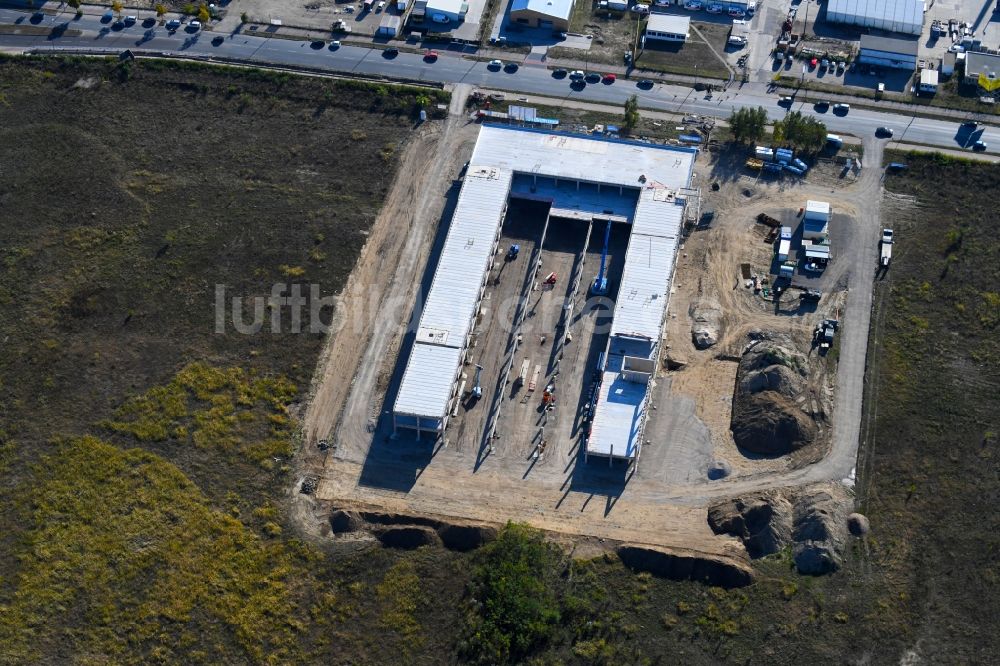 Luftaufnahme Berlin - Neubau- Baustelle im Gewerbegebiet CleanTech Business Park im Ortsteil Marzahn in Berlin, Deutschland