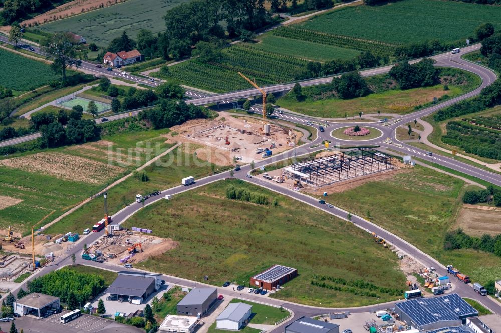 Ettenheim aus der Vogelperspektive: Neubau- Baustelle im Gewerbegebiet Ettenheim in Ettenheim im Bundesland Baden-Württemberg, Deutschland