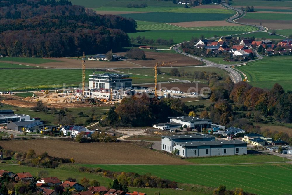 Luftbild Blaubeuren - Neubau- Baustelle im Gewerbegebiet der falch gmbh in Blaubeuren im Bundesland Baden-Württemberg, Deutschland