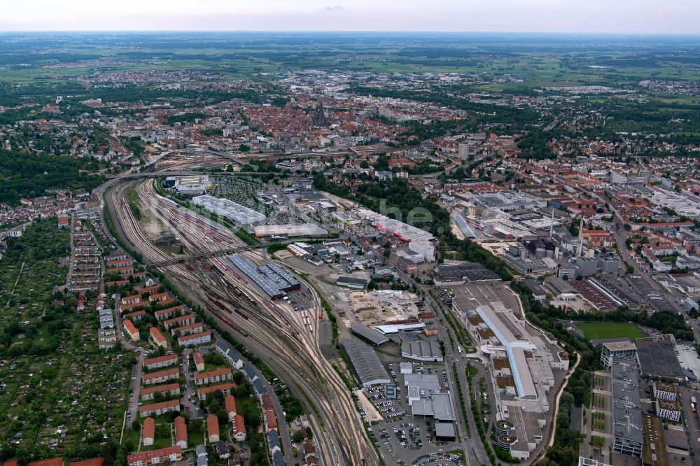 Ulm aus der Vogelperspektive: Neubau- Baustelle im Gewerbegebiet Moco-Areal in Ulm im Bundesland Baden-Württemberg, Deutschland