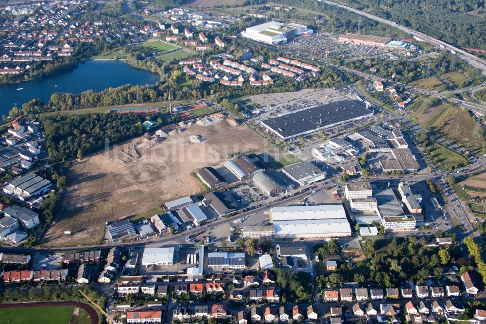 Brühl aus der Vogelperspektive: Neubau- Baustelle im Gewerbegebiet Schütte-Lanz-Park in Brühl im Bundesland Baden-Württemberg