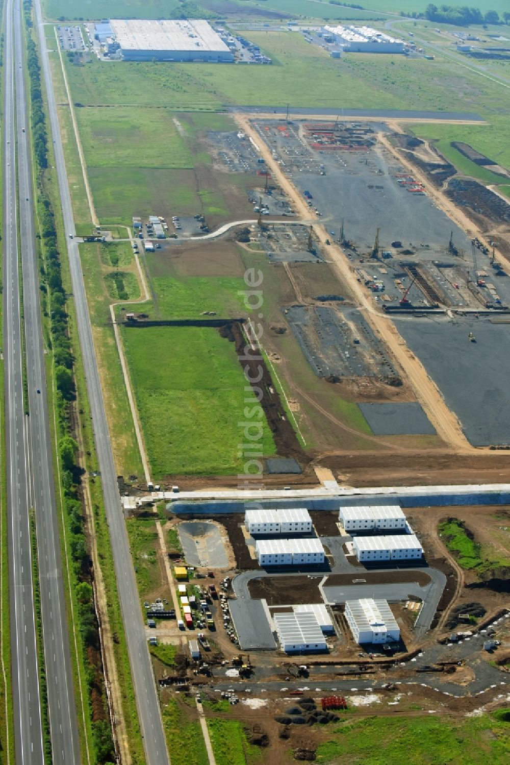 Luftbild Velemysleves - Welmschloß - Neubau- Baustelle im Gewerbegebiet Triangle Strategic Industrial Zone in Velemysleves - Welmschloß in Okres Louny, Tschechien