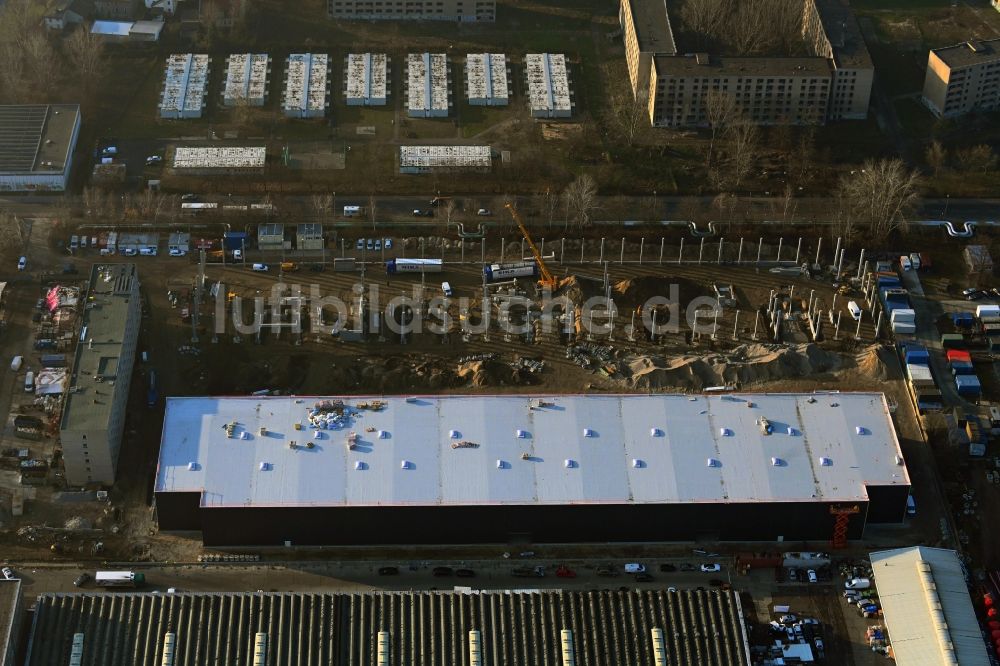 Luftbild Berlin - Neubau- Baustelle im Gewerbegebiet Wollenberger Straße im Ortsteil Hohenschönhausen in Berlin, Deutschland