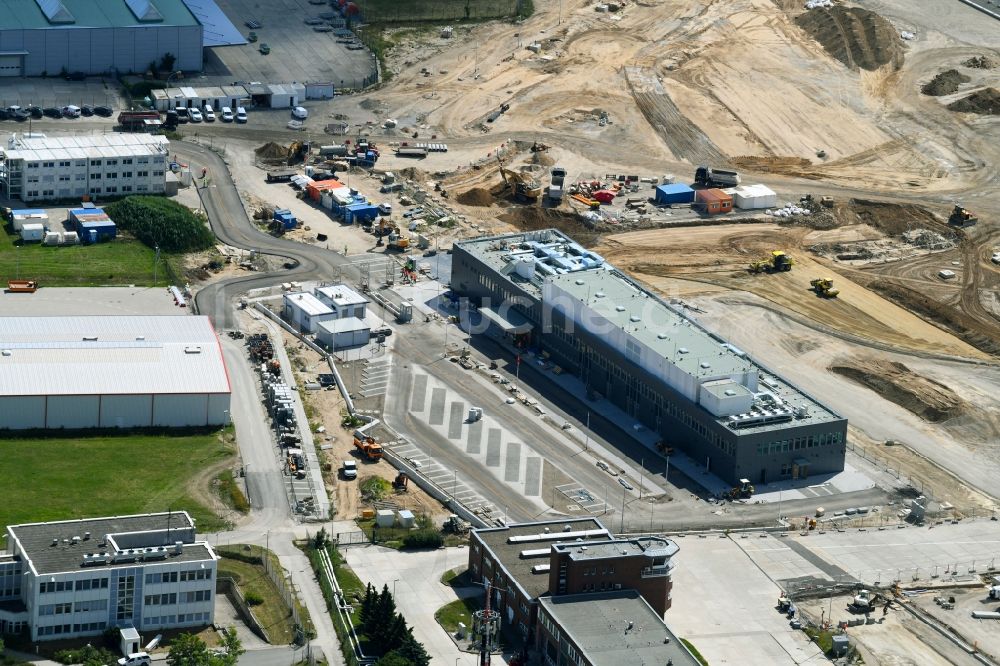 Luftbild Schönefeld - Neubau- Baustelle Regierungsflughafen - Empfangsgebäude im Protokollbereich am Flughafen BER in Schönefeld im Bundesland Brandenburg, Deutschland