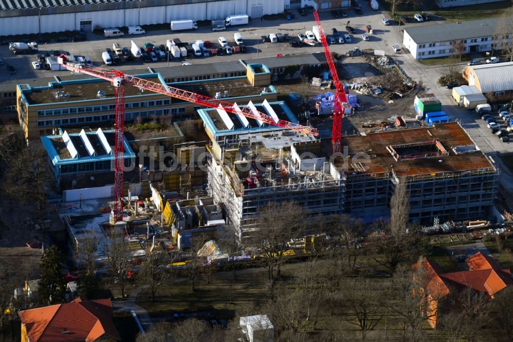 Berlin von oben - Neubau- Baustelle für ein Rehabilitationszentrum der Rehaklinik im Ortsteil Marzahn in Berlin, Deutschland