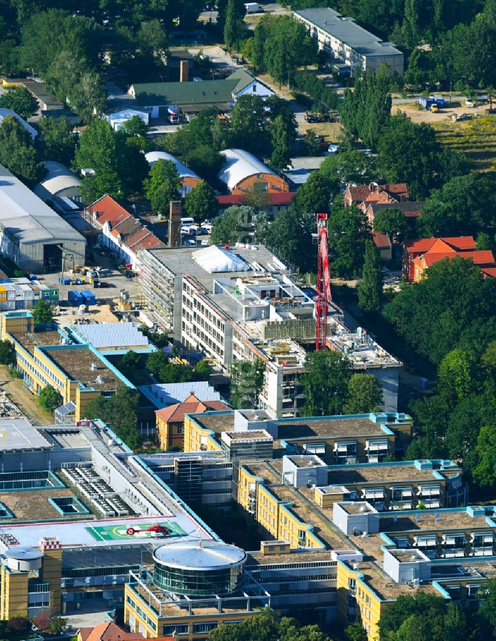 Berlin von oben - Neubau- Baustelle für ein Rehabilitationszentrum der Rehaklinik im Ortsteil Marzahn in Berlin, Deutschland