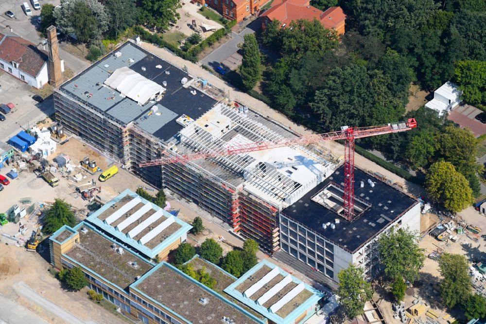 Berlin von oben - Neubau- Baustelle für ein Rehabilitationszentrum der Rehaklinik im Ortsteil Marzahn in Berlin, Deutschland