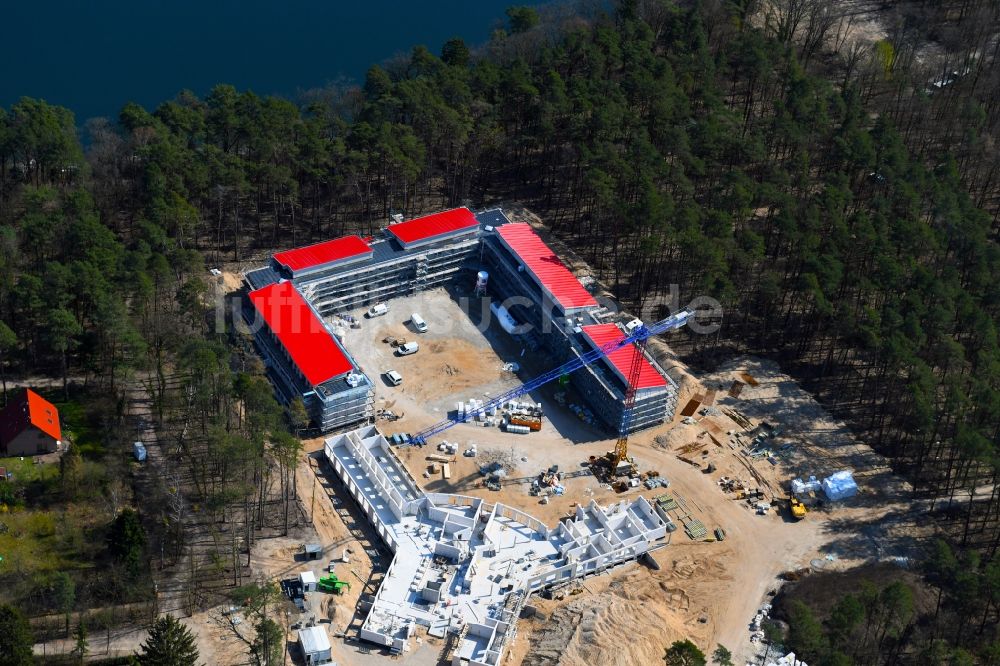 Strausberg von oben - Neubau- Baustelle für ein Rehabilitationszentrum der Rehaklinik in Strausberg im Bundesland Brandenburg, Deutschland