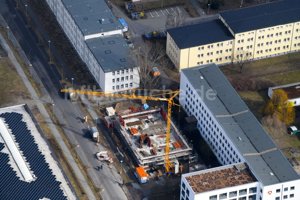 Berlin aus der Vogelperspektive: Neubau- Baustelle Verwaltungsgebäude der staatlichen Behörde Bundesagentur für Arbeit in Adlershof - Johannestal in Berlin, Deutschland