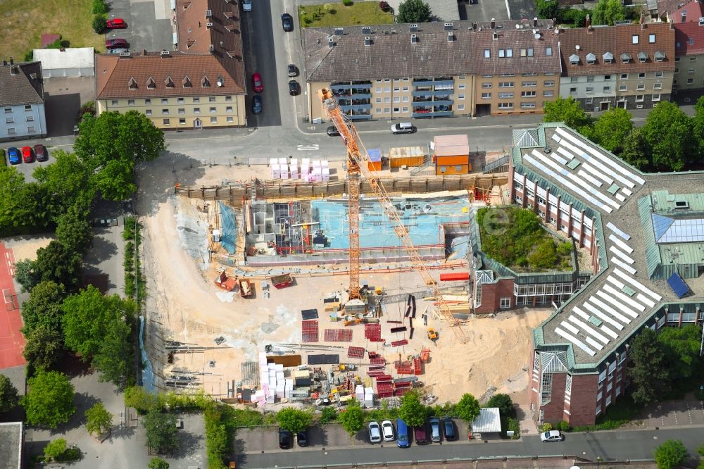 Luftaufnahme Aschaffenburg - Neubau- Baustelle Verwaltungsgebäude der staatlichen Behörde des Landratsamt in Aschaffenburg im Bundesland Bayern, Deutschland