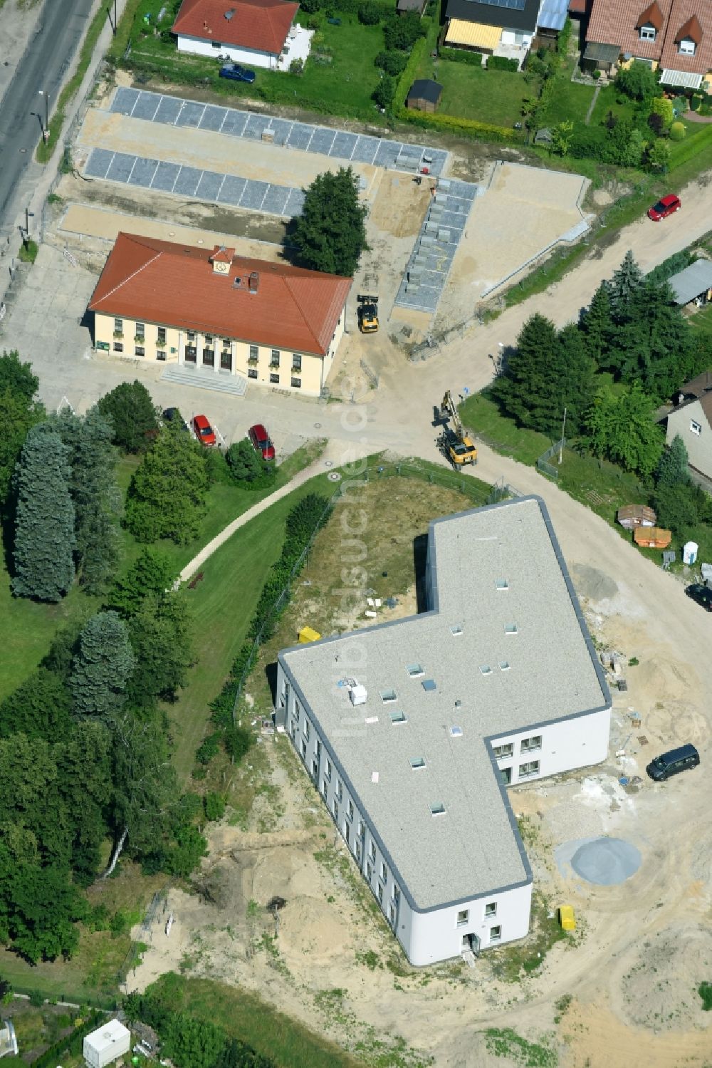 Fredersdorf-Vogelsdorf aus der Vogelperspektive: Neubau- Baustelle Verwaltungsgebäude der staatlichen Behörde Verwaltungsgebäudes der Gemeinde Fredersdorf-Vogelsdorf Am Rathaus im Ortsteil Fredersdorf in Fredersdorf-Vogelsdorf im Bundesland Brandenburg, Deutschland