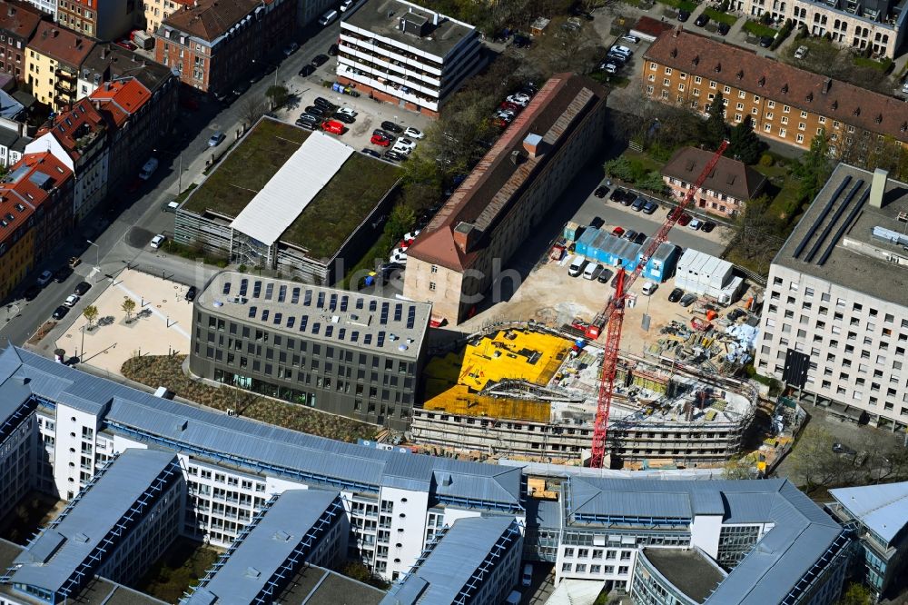 Nürnberg von oben - Neubau- Baustelle Verwaltungsgebäude der staatlichen Behörde Zentrum Bayern Familie und Soziales in Nürnberg im Bundesland Bayern, Deutschland