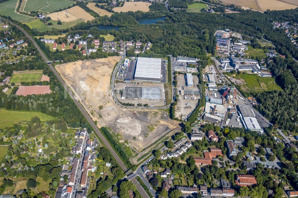 Bochum aus der Vogelperspektive: Neubau - Baustelle auf dem Werksgelände der BROCK Kehrtechnik GmbH in Bochum im Bundesland Nordrhein-Westfalen, Deutschland