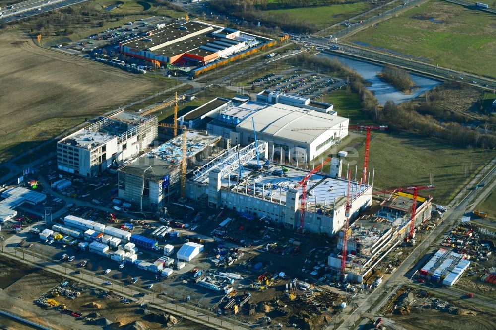 Luftbild Dresden - Neubau - Baustelle auf dem Werksgelände der Robert Bosch Semiconductor Manufacturing Dresden GmbH im Ortsteil Hellerau in Dresden im Bundesland Sachsen, Deutschland