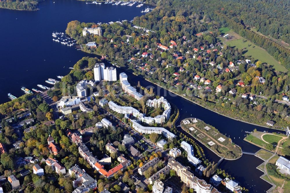 Berlin aus der Vogelperspektive: Neubau- Baustelle zum Wohngebiet der Mehrfamilienhaussiedlung am Tegeler Hafen im Ortsteil Reinickendorf in Berlin, Deutschland