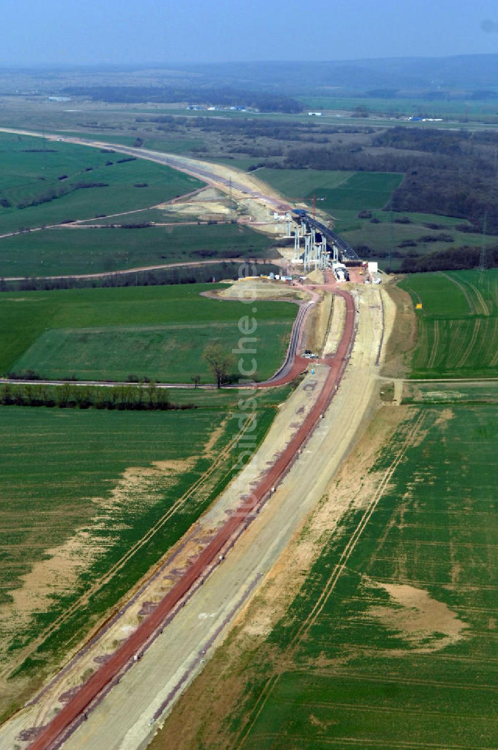 Ettenhausen aus der Vogelperspektive: Neubau A4 bei Hastrungsfeld Richtung Nesseltalbrücke