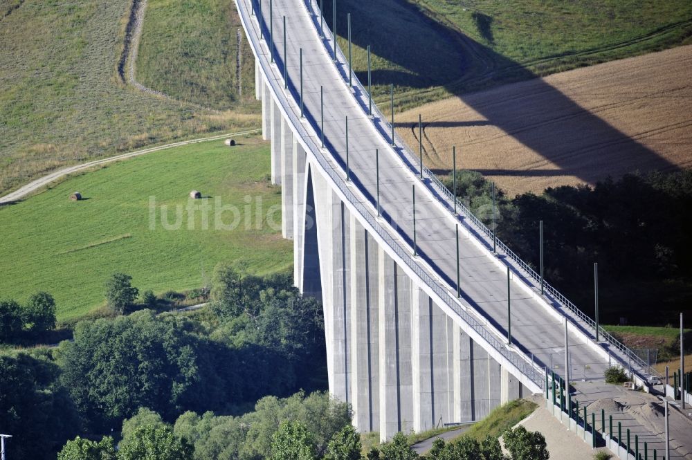 Luftbild Wümbach - Neubau des Betonviaduktes Wümbachtalbrücke ICE Strecke VDE im Bundesland Thüringen