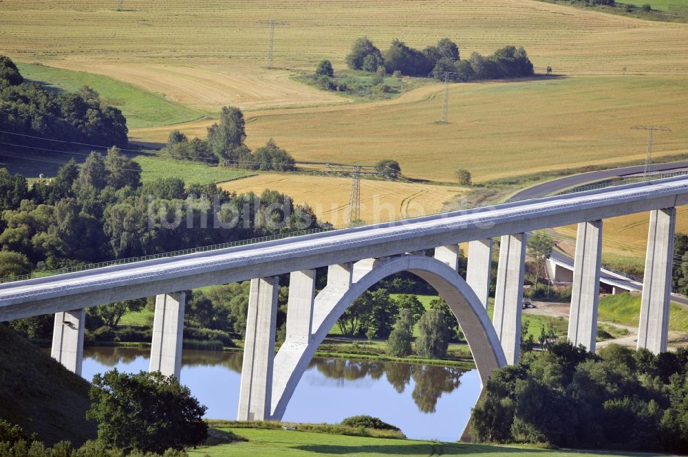 Luftbild Wümbach - Neubau des Betonviaduktes Wümbachtalbrücke ICE Strecke VDE im Bundesland Thüringen