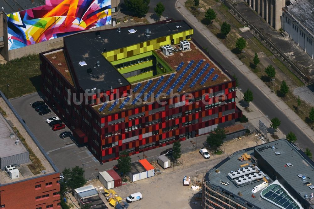 Leipzig von oben - Neubau des BioCube der Leipziger Gewerbehof Gesellschaft an der BIO CITY LEIPZIG am Areal des Alten Messegelände Leipzig im Bundesland Sachsen