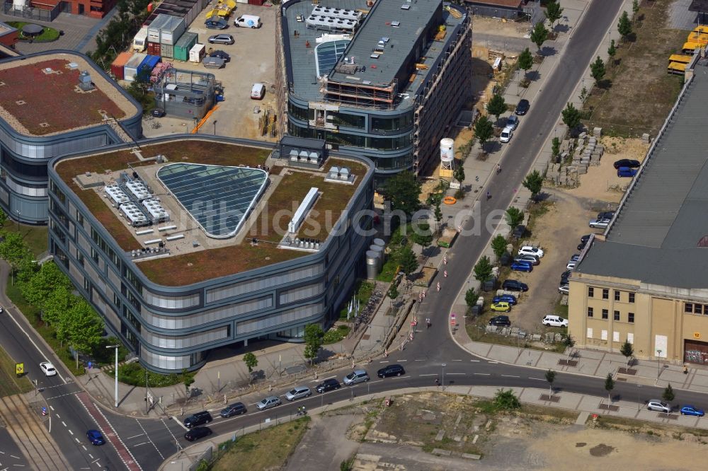 Luftaufnahme Leipzig - Neubau des BioCube der Leipziger Gewerbehof Gesellschaft an der BIO CITY LEIPZIG am Areal des Alten Messegelände Leipzig im Bundesland Sachsen