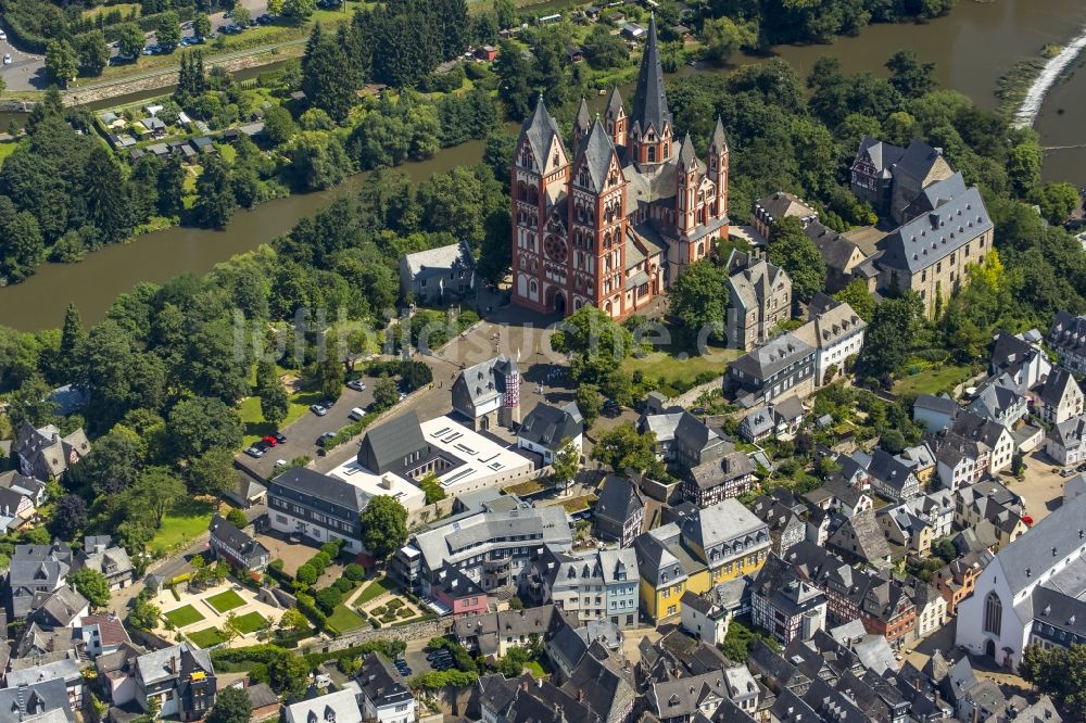 Limburg an der Lahn von oben - Neubau des Bischofssitzes am Domplatz in Limburg an der Lahn im Bundesland Hessen