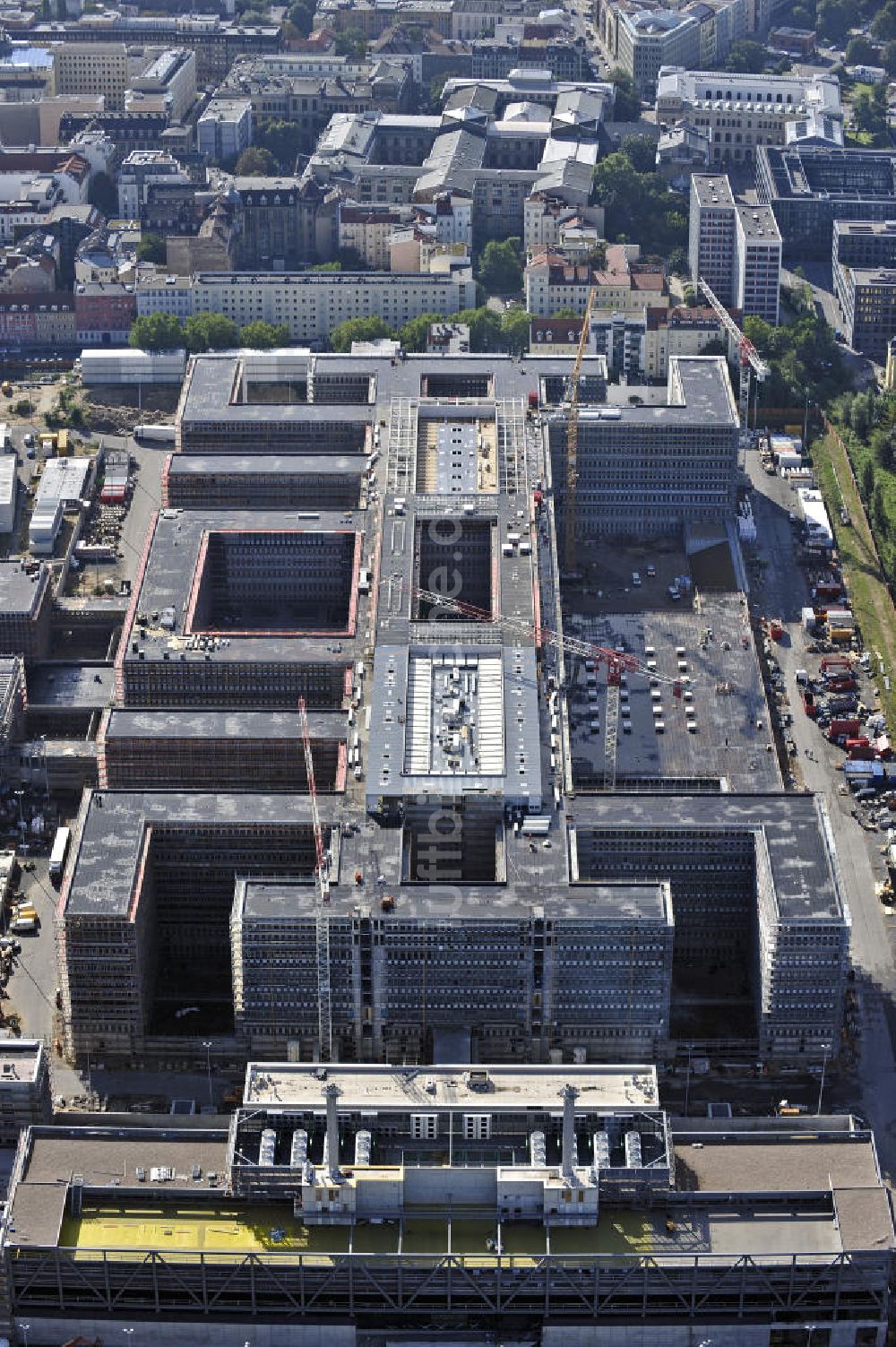 Berlin von oben - Neubau der BND-Zentrale in Berlin-Mitte