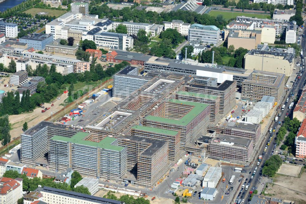 Berlin Mitte aus der Vogelperspektive: Neubau der BND-Zentrale in Berlin-Mitte an der Chausseestraße