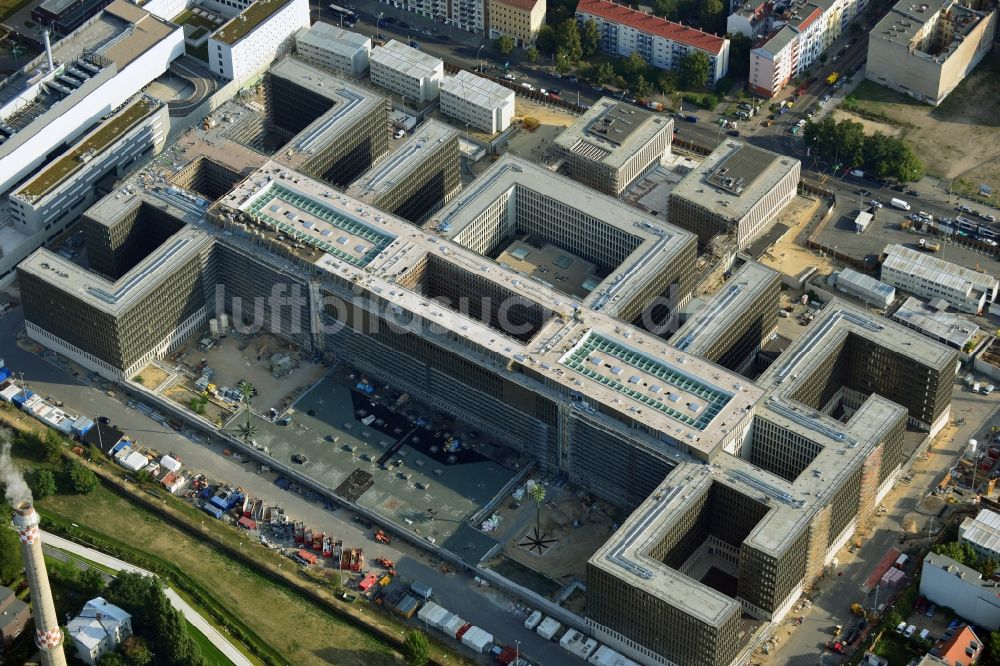 Berlin aus der Vogelperspektive: Neubau der BND-Zentrale in Berlin-Mitte an der Chausseestraße in der Hauptstadt