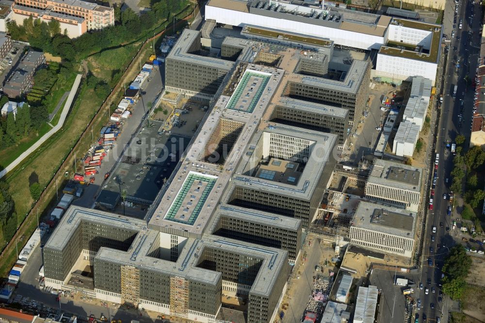 Berlin aus der Vogelperspektive: Neubau der BND-Zentrale in Berlin-Mitte an der Chausseestraße in der Hauptstadt