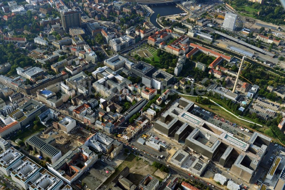 Luftbild Berlin - Neubau der BND-Zentrale in Berlin-Mitte an der Chausseestraße in der Hauptstadt