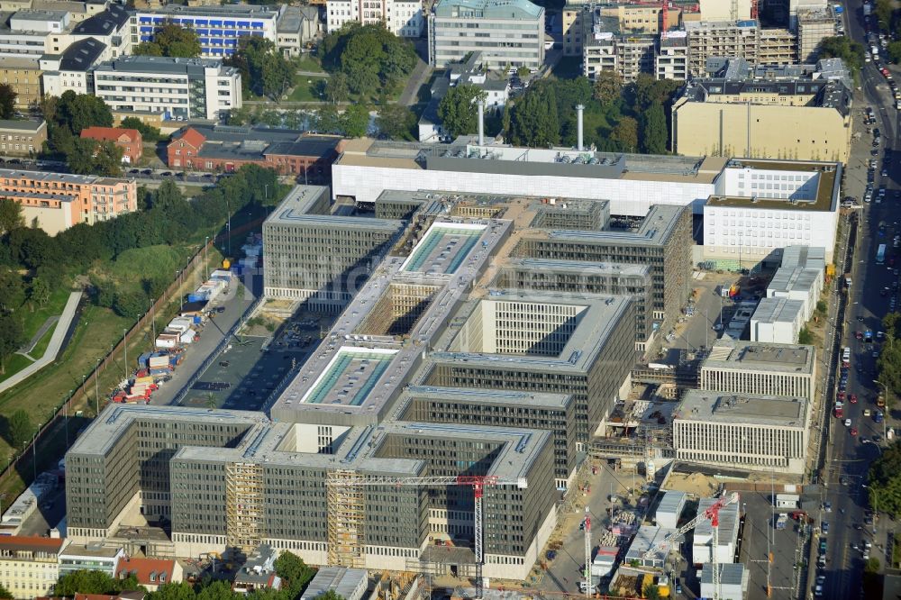 Berlin aus der Vogelperspektive: Neubau der BND-Zentrale in Berlin-Mitte an der Chausseestraße in der Hauptstadt