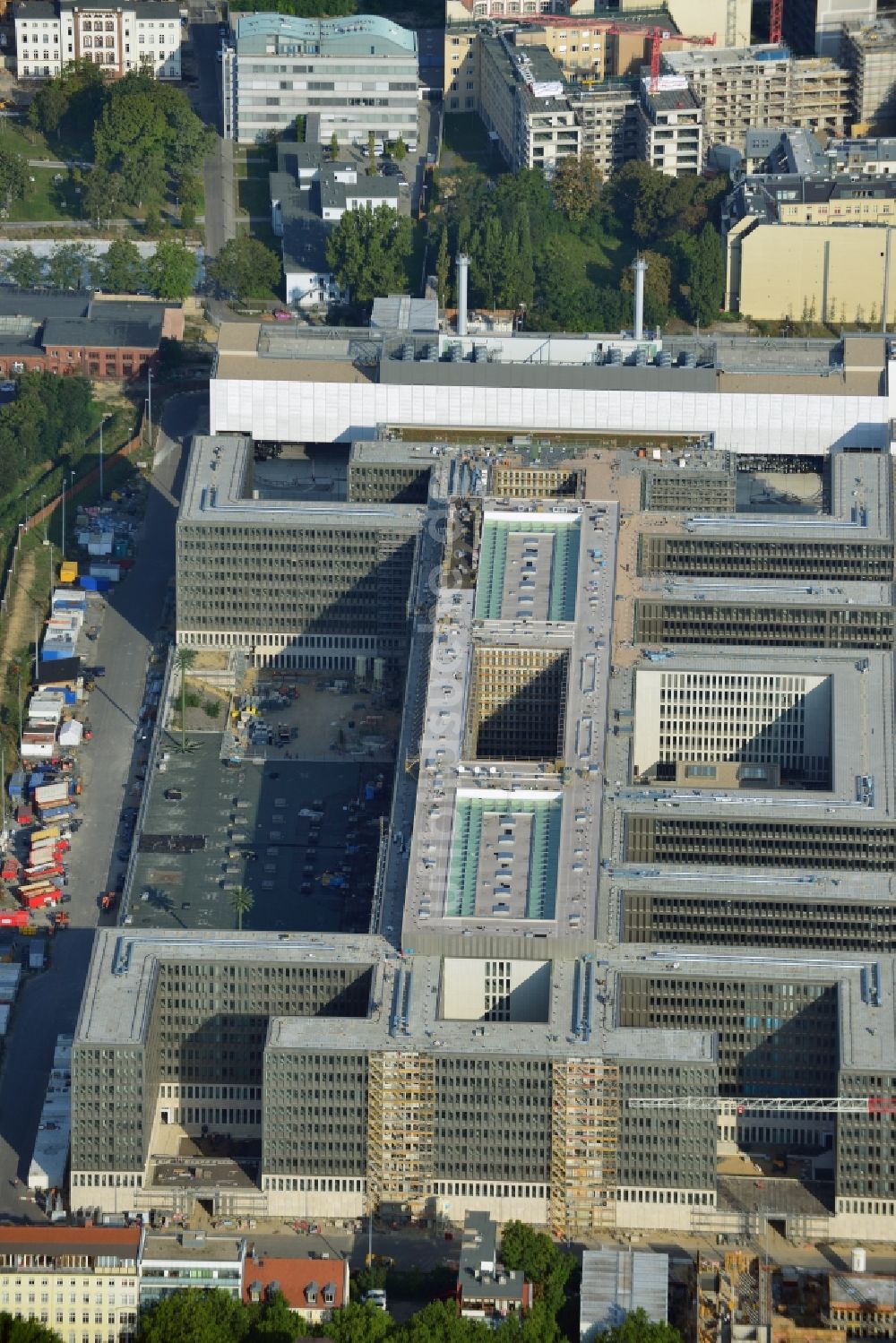 Luftbild Berlin - Neubau der BND-Zentrale in Berlin-Mitte an der Chausseestraße in der Hauptstadt