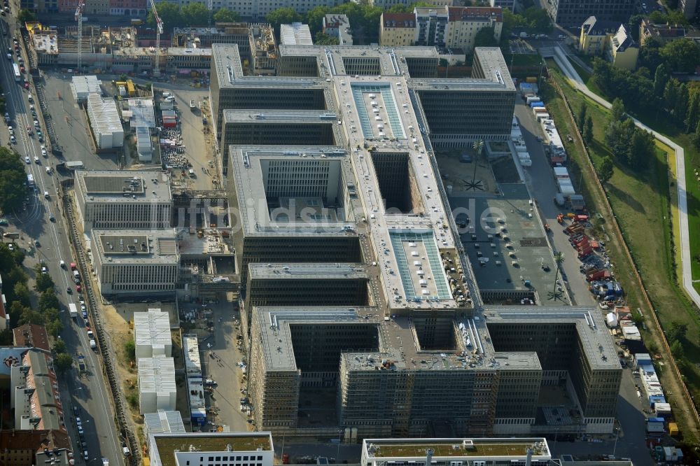 Berlin von oben - Neubau der BND-Zentrale in Berlin-Mitte an der Chausseestraße in der Hauptstadt