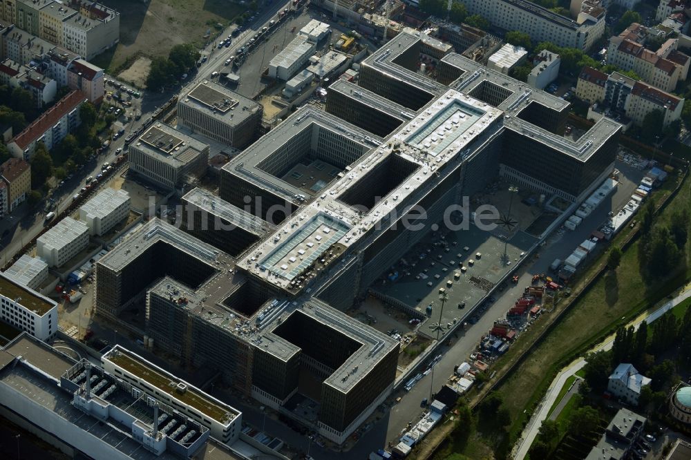 Berlin von oben - Neubau der BND-Zentrale in Berlin-Mitte an der Chausseestraße in der Hauptstadt