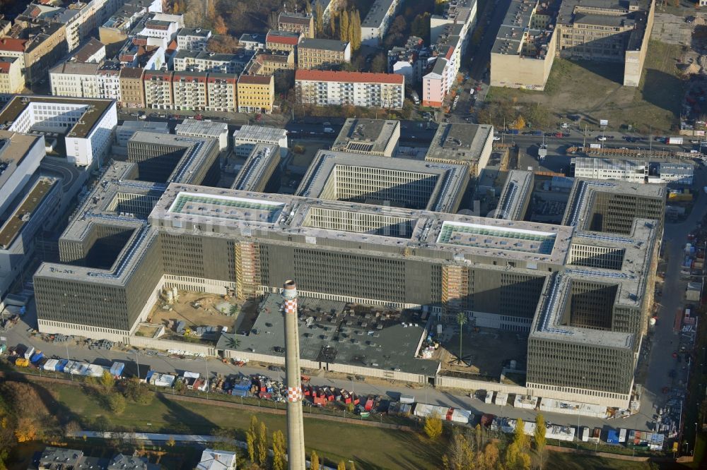 Berlin aus der Vogelperspektive: Neubau der BND-Zentrale in Berlin-Mitte an der Chausseestraße in der Hauptstadt Berlin