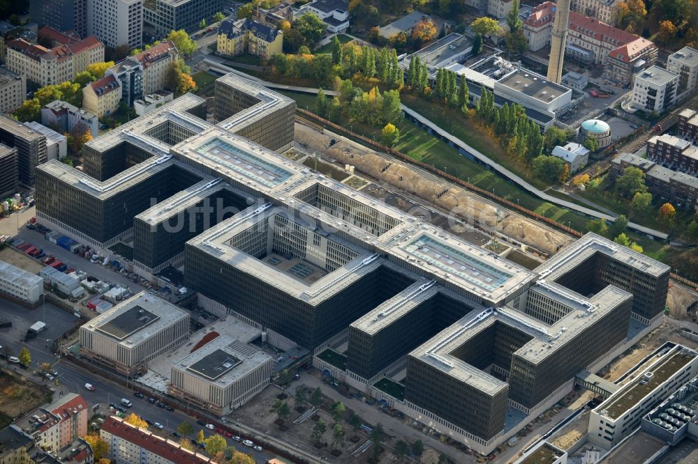 Luftaufnahme Berlin - Neubau der BND-Zentrale in Berlin-Mitte an der Chausseestraße in der Hauptstadt Berlin