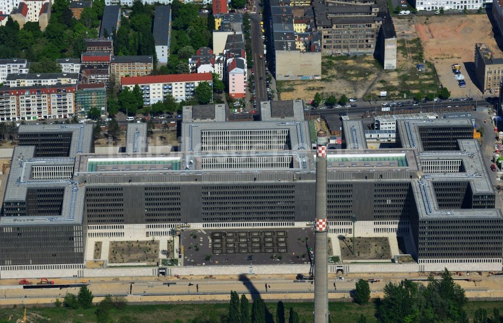 Berlin von oben - Neubau der BND-Zentrale in Berlin-Mitte an der Chausseestraße in der Hauptstadt Berlin