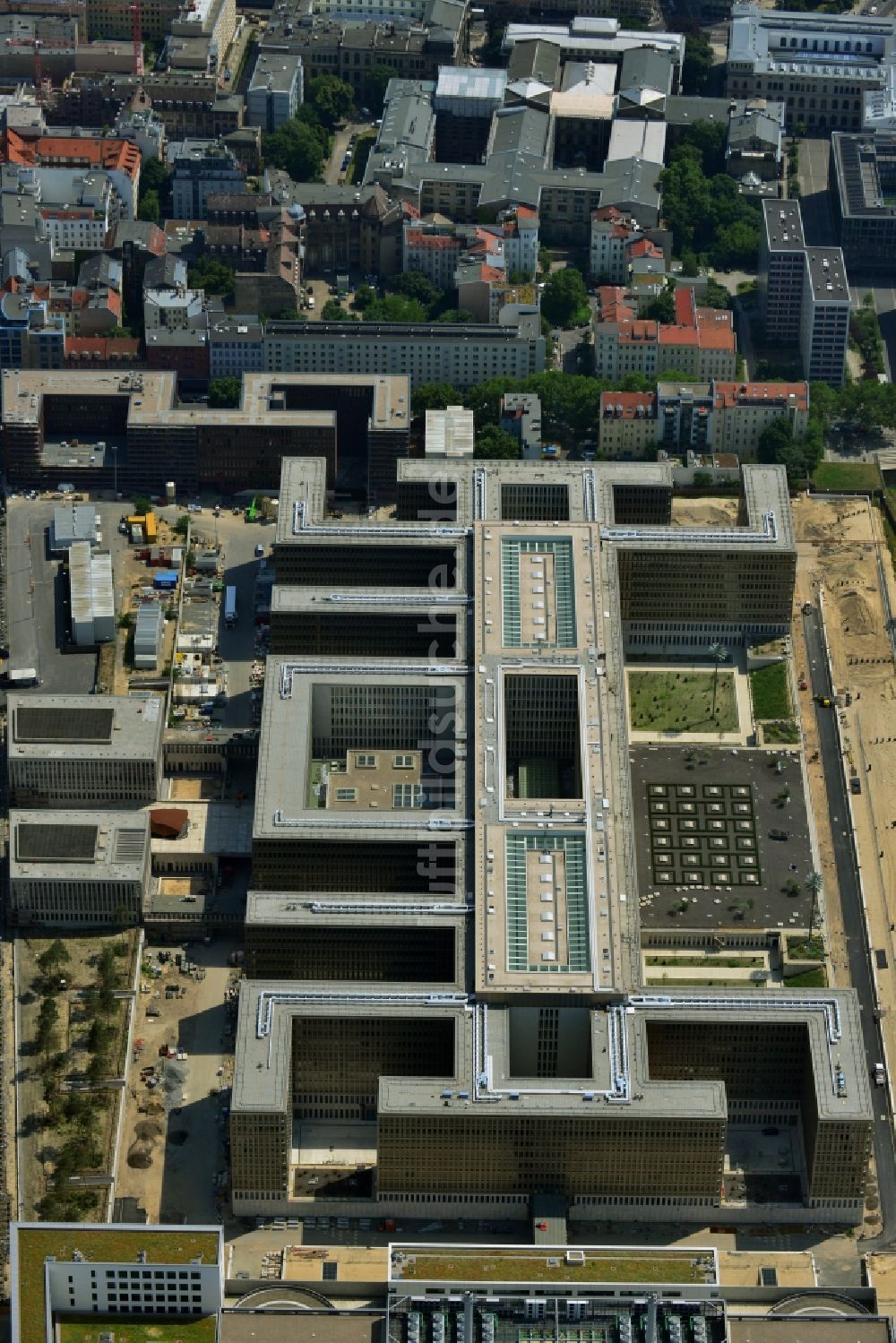 Berlin von oben - Neubau der BND-Zentrale in Berlin-Mitte an der Chausseestraße in der Hauptstadt Berlin