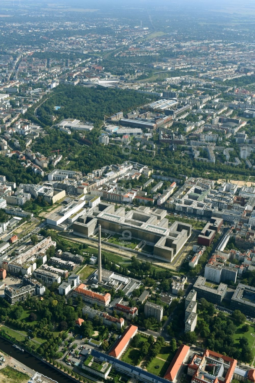 Berlin von oben - Neubau der BND-Zentrale in Berlin-Mitte an der Chausseestraße in der Hauptstadt Berlin