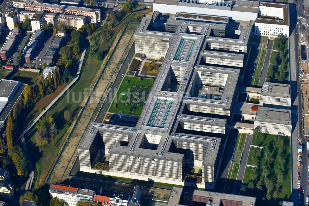 Luftbild Berlin - Neubau der BND-Zentrale in Berlin-Mitte an der Chausseestraße in der Hauptstadt Berlin