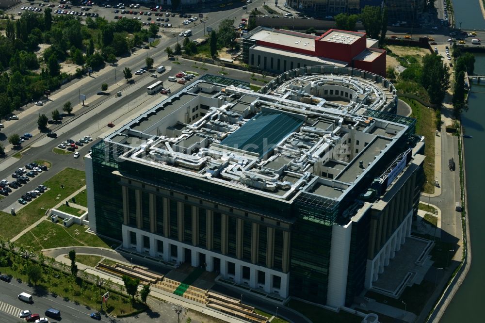 Bukarest aus der Vogelperspektive: Neubau der BNR Rumänische Nationalbibliothek im Stadtzentrum der Hauptstadt Bukarest in Rumänien