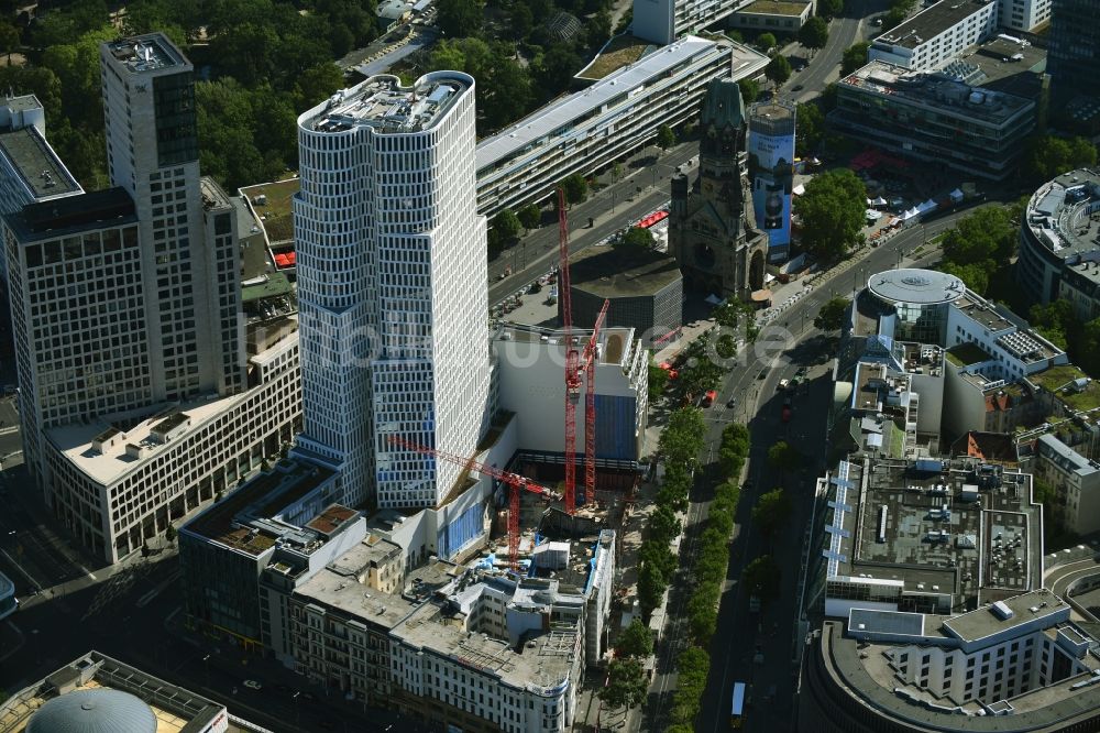 Luftbild Berlin - Neubau eines Büro- und Geschäftshaus- Komplexes Gloria Berlin am Kurfürstendamm im Ortsteil Charlottenburg in Berlin, Deutschland