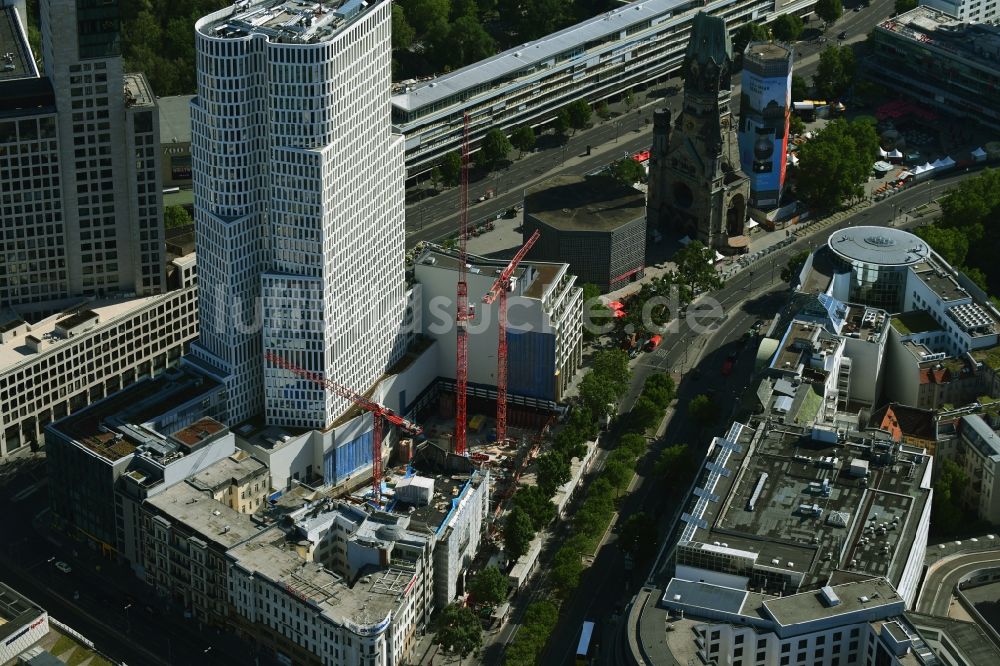 Luftaufnahme Berlin - Neubau eines Büro- und Geschäftshaus- Komplexes Gloria Berlin am Kurfürstendamm im Ortsteil Charlottenburg in Berlin, Deutschland