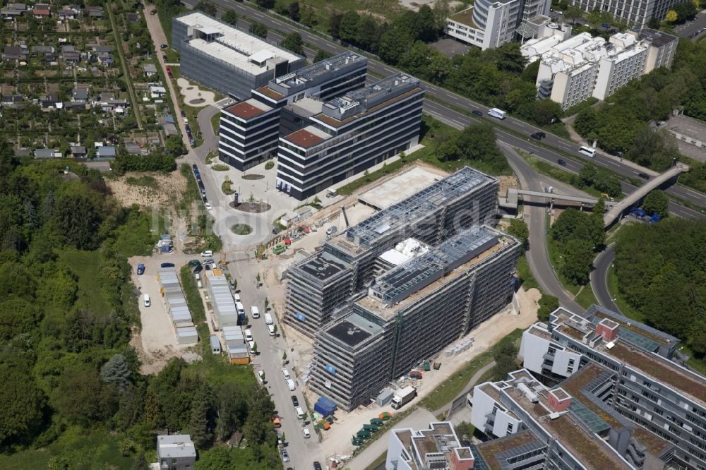 Luftbild Wiesbaden - Neubau eines Büro- und Geschäftshauses AXA Abraham Lincoln Park Wiesbaden in Wiesbaden im Bundesland Hessen, Deutschland