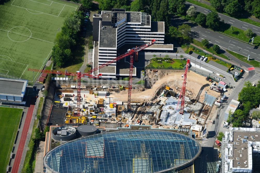 Luftbild Düsseldorf - Neubau eines Büro- und Geschäftshauses der Becken Holding GmbH an der Schwannstraße in Düsseldorf im Bundesland Nordrhein-Westfalen, Deutschland