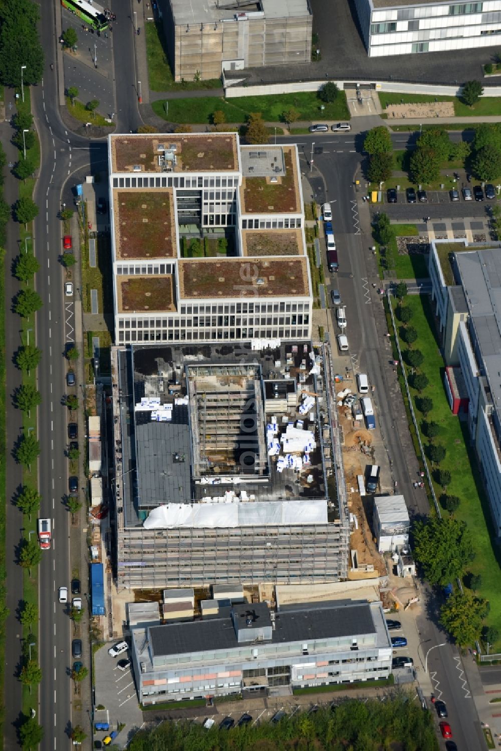 Luftaufnahme Bonn - Neubau eines Büro- und Geschäftshauses Bonnjour der CODIC Development GMBH zwischen Baunscheidtstraße und Oscar-Romero-Allee in Bonn im Bundesland Nordrhein-Westfalen, Deutschland