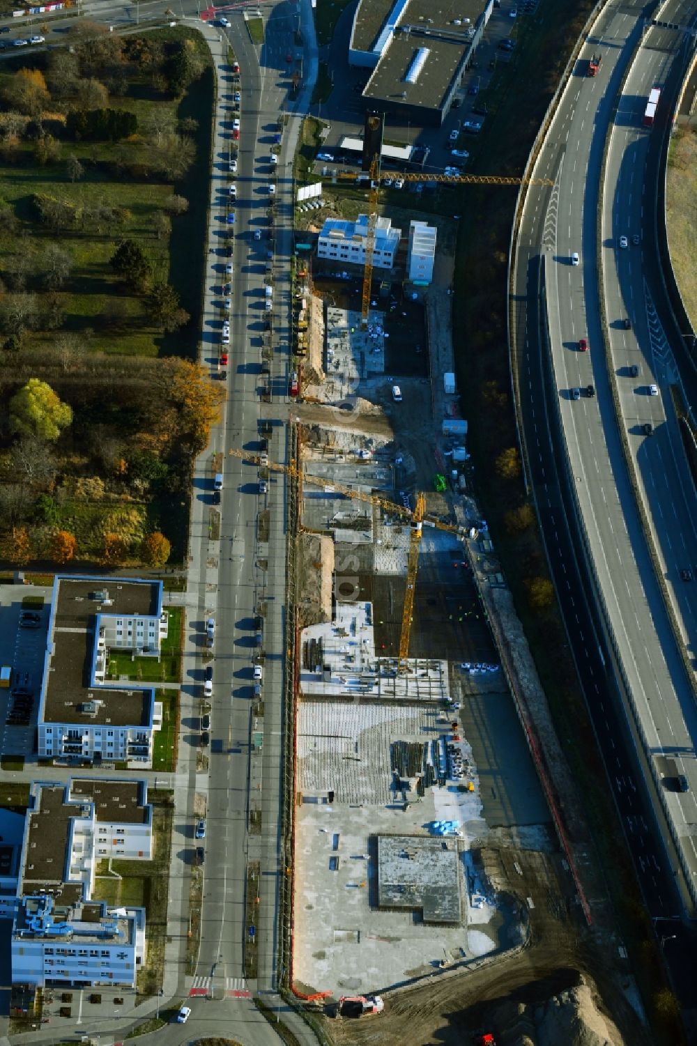 Luftbild Berlin - Neubau eines Büro- und Geschäftshauses Brain Box Berlin in Berlin-Adlershof, Deutschland