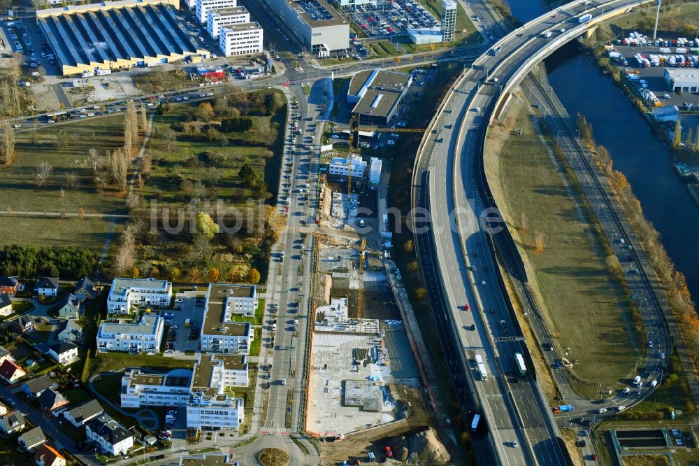 Luftbild Berlin - Neubau eines Büro- und Geschäftshauses Brain Box Berlin in Berlin-Adlershof, Deutschland